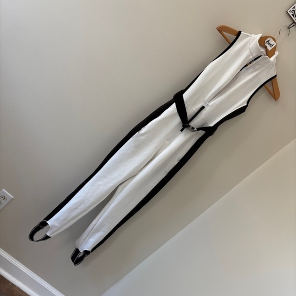 Ski & Snow Belted Jumpsuit White Black Stirrup Feet & Pockets Women's 4